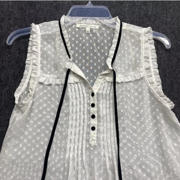 Vintage DANIEL RAINN - Sleeveless Pink Swiss Dot Sheer Boho Top with Ribbon Tie - Picture 4 of 10